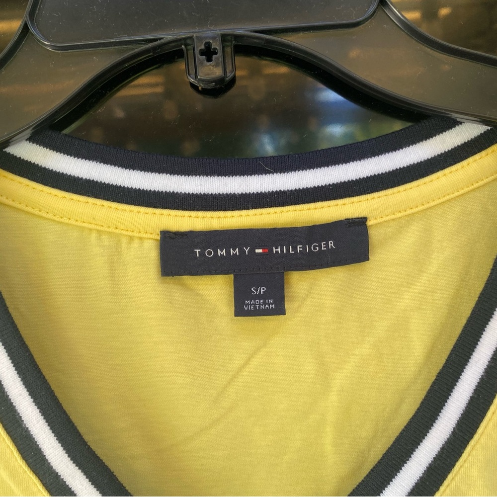 Tommy Hilfiger Yellow V-Neck Tee with Contrast Stripe SZ S NWOT - Picture 2 of 4